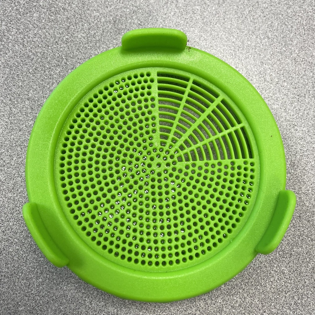 Perforated lid for sprouting